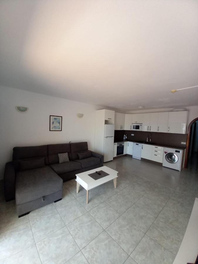 Victoria Court 2- Lovely Apartment 25 Арона Экстерьер фото