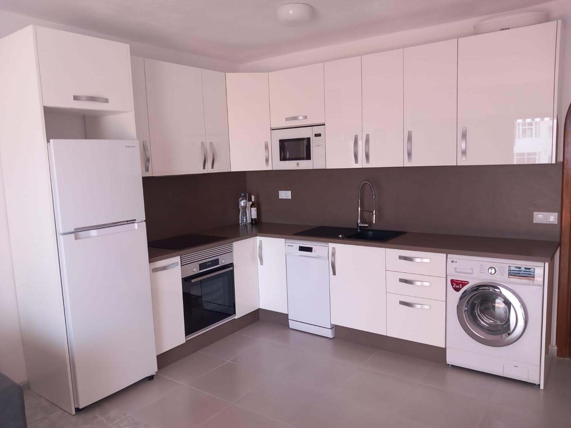 Victoria Court 2- Lovely Apartment 25 Арона Экстерьер фото